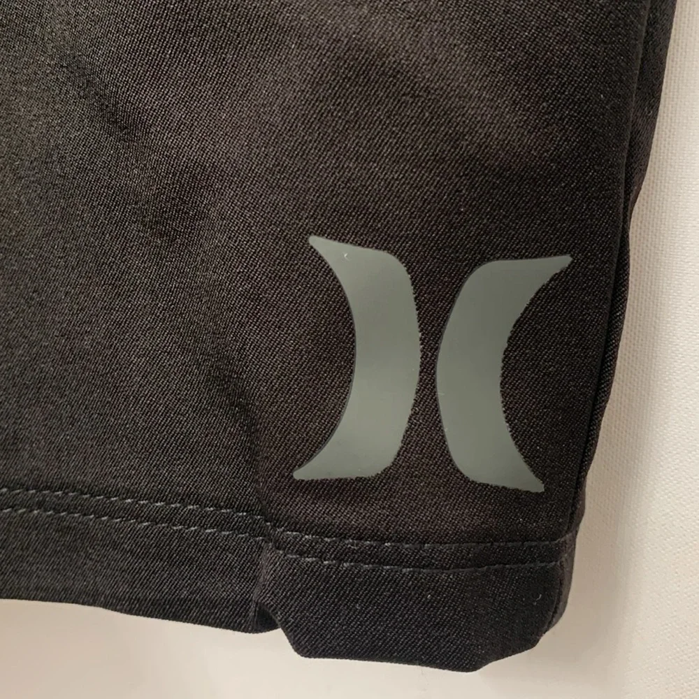 Hurley Boys Black 4-Way Stretch Hybrid Shorts Size Medium Quick‎ Dry Swim Kids